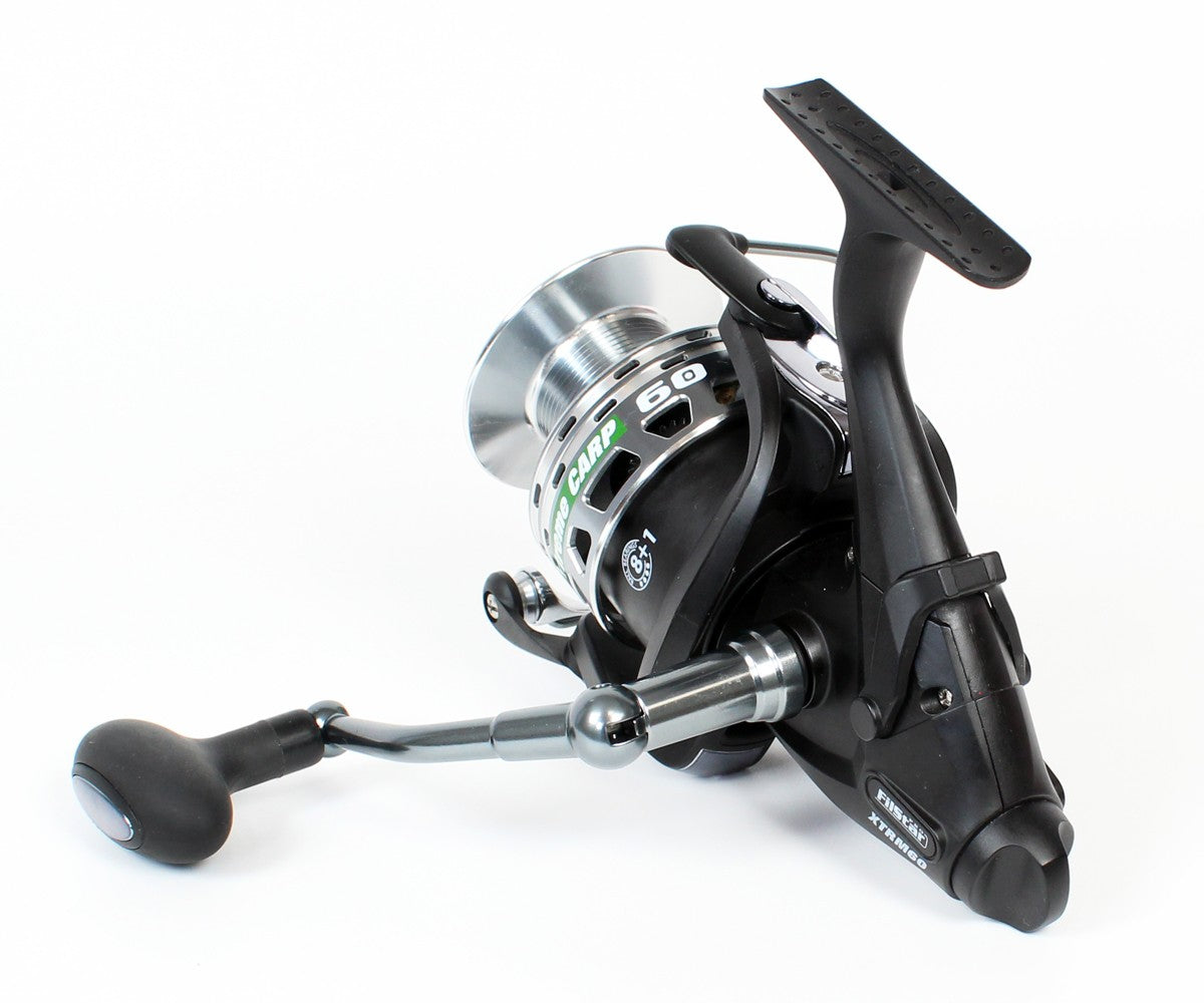 Макара FilStar Extreme Carp Baitrunner с лонг каст шпула и ергономична дръжка.