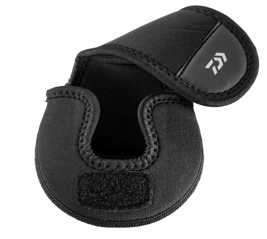 Неопренов калъф за бейткастинг макара Daiwa NEOPRENE BAITCAST REEL COVER