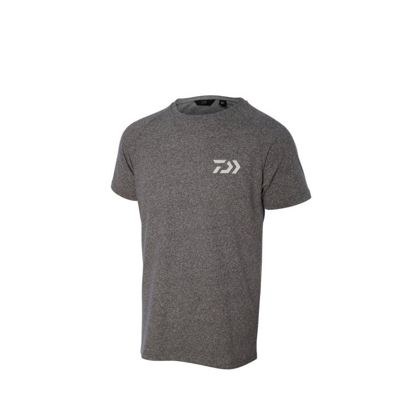 Тениска DAIWA D-VEC T-SHIRT - светло сива с бяло лого с къс ръкав и удобно лого на марки DAIWA.