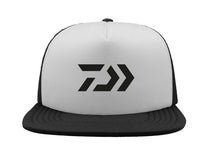 Шапка с козирка DAIWA D-VEC MESH CAP WHITE/BLACK - стилна и удобна, идеална за риболов на слънце.
