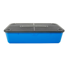 Кутия за стръв PRESTON 6PT BAIT TUB, синя, практична за съхранение на стръв и риболовни принадлежности.