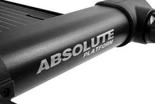 Подиум за платформа PRESTON Absolute Platform с детайлно изображение на логото.
