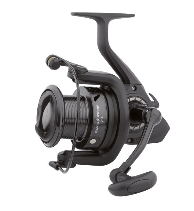 Шаранска макара DAIWA BLACK WIDOW 25A - Big Pit шаранджийска макара с къс ход на шпулата.