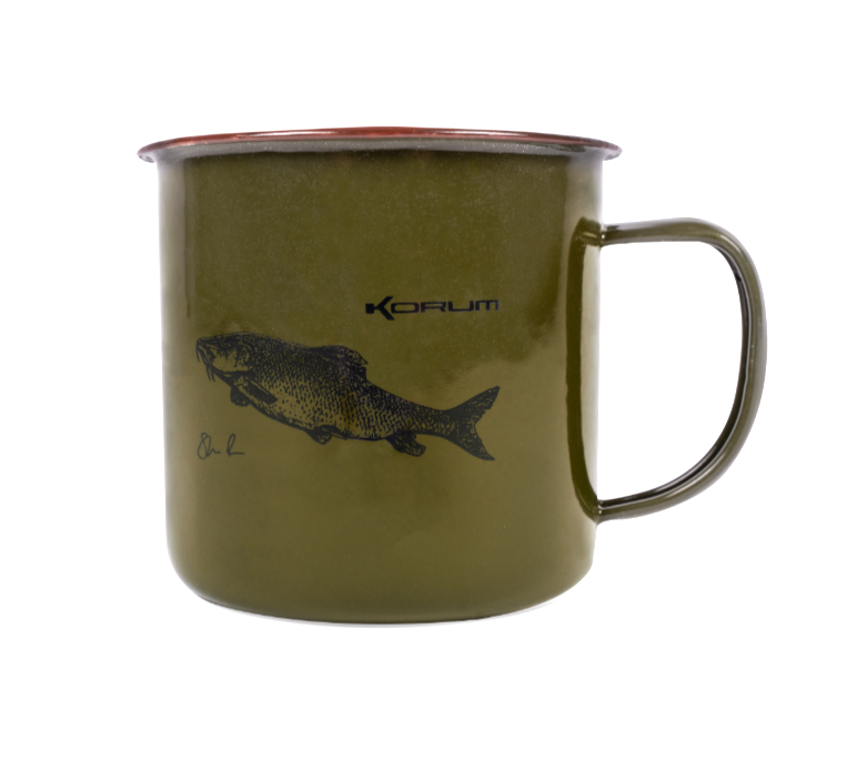 Чаша KORUM Classic Enamel Mug Barbel - 330ml с изображение на риба, традиционен риболовен стил.