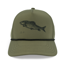 Шапка KORUM Rope Hat Barbel с риболовен мотив, водоустойчива и дишаща, идеална за риболовци.