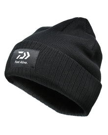 Шапка DAIWA FEEL ALIVE BEANIE - универсален размер, черна плетена шапка с логото Feel Alive.