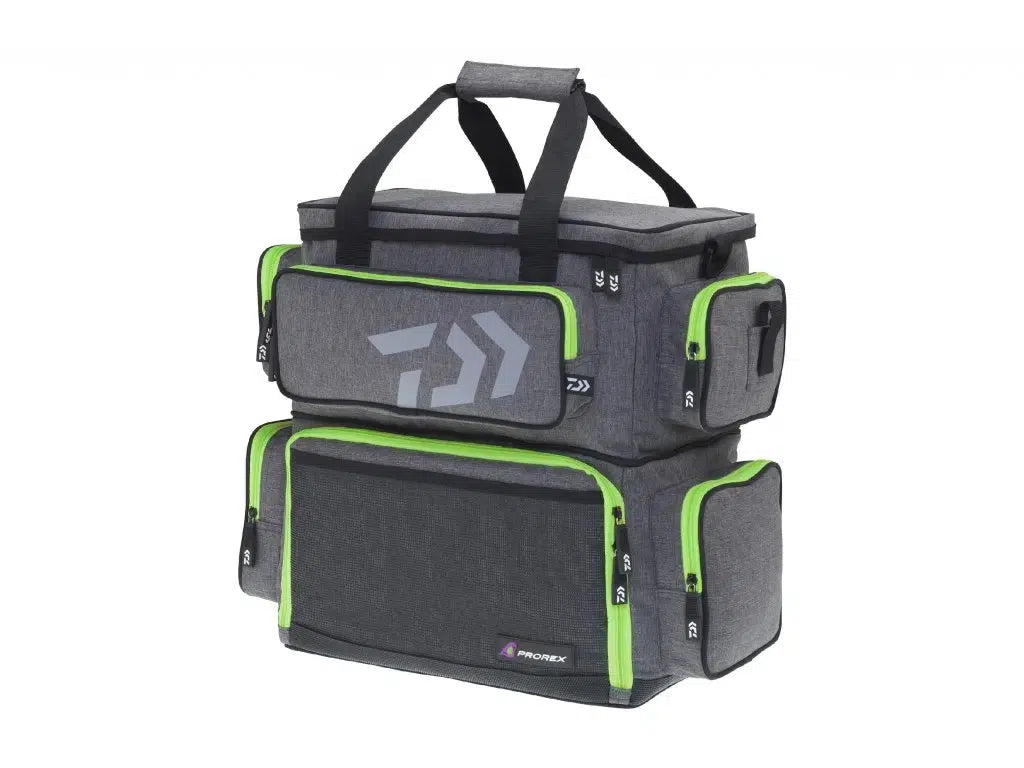 Чанта за примамки DAIWA PROREX D-BOX TACKLE BAG M/L с компактна конструкция и DAIWA D-кутии.