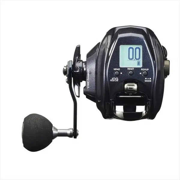 Електрически мултипликатор DAIWA 23 LEOBRITZ 300JL с LCD дисплей и лост за захранване JOG.