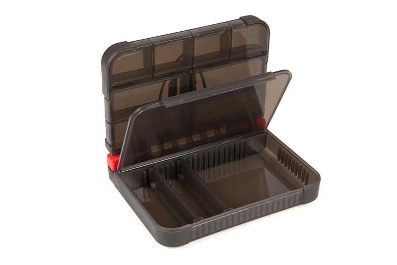 Кутии Fox Rage Accessory Box с отваряема капачка и организирани отделения за риболовни аксесоари.