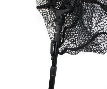 Кеп Filstar Nero Rubber Triangle Landing Net - детайли на триъгълната гумена мрежа и телескопичната дръжка.
