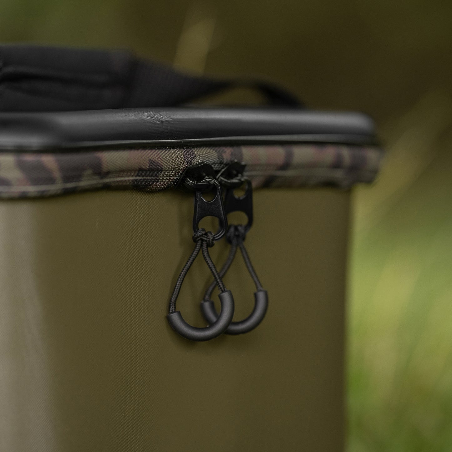 Кутия за стръв AVID Stormshield Eva Compact Caddy - 9L