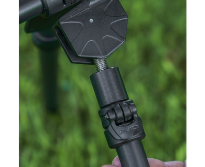 Детайл на механизма на род под стойка AVID Revolve Multi Pod, демонстриращ заключващия механизъм и настройки.
