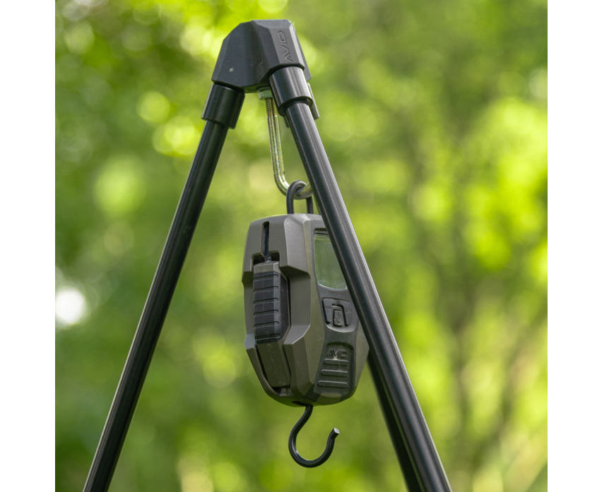 Трипод за мерене AVID PRO-Tect Deluxe Tripod с усилена кука и измервател, подходящ за риболов