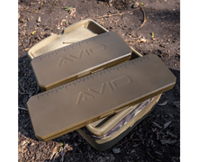 Класьор за шаранджийски поводи AVID RELOAD RIG CASE за съхранение на монтажи и принадлежности.