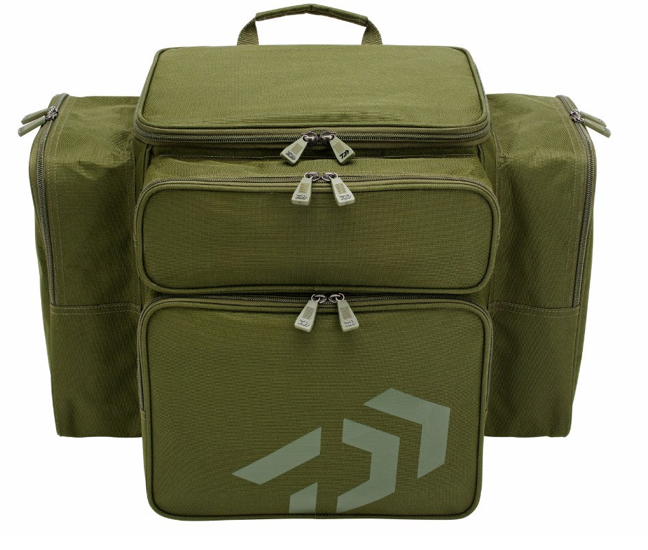 Раница DAIWA BLACK WIDOW COMPACT RUCKSACK in green with multiple zippered compartments.