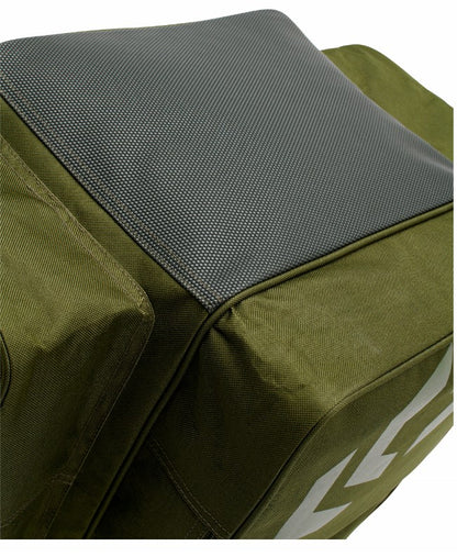 Раница DAIWA BLACK WIDOW COMPACT RUCKSACK top view showcasing the textured surface and durable fabric.
