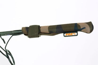 Комплект протектори FOX Camo Tip & Butt Protectors - защитен протектор за риболовен прът с камуфлажен дизайн.