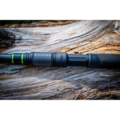 Фидер въдица MAVER SUPERLITHIUM FEEDER SILVER FISH 11FT - 3.30M/20-60G детайл на дръжката и монтаж.