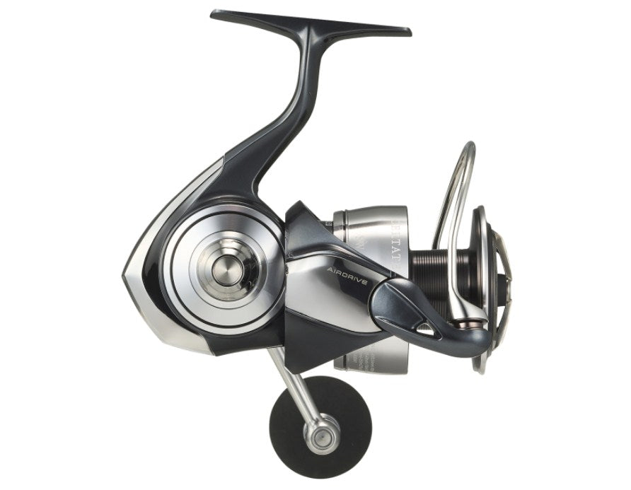 Макара за морски риболов DAIWA 24 CERTATE SW (G) с Airdrive Design и лек ротор.