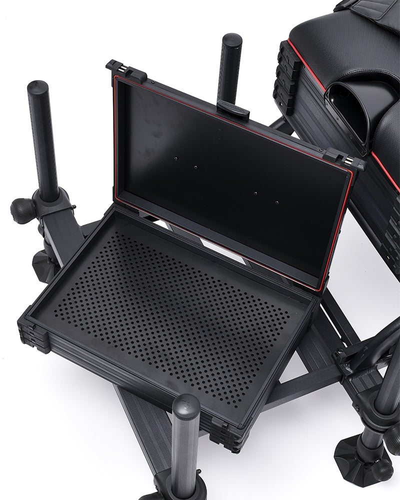 Платформа DAIWA D500SB - D36 с открита кутия, идеална за съхранение на риболовни принадлежности.