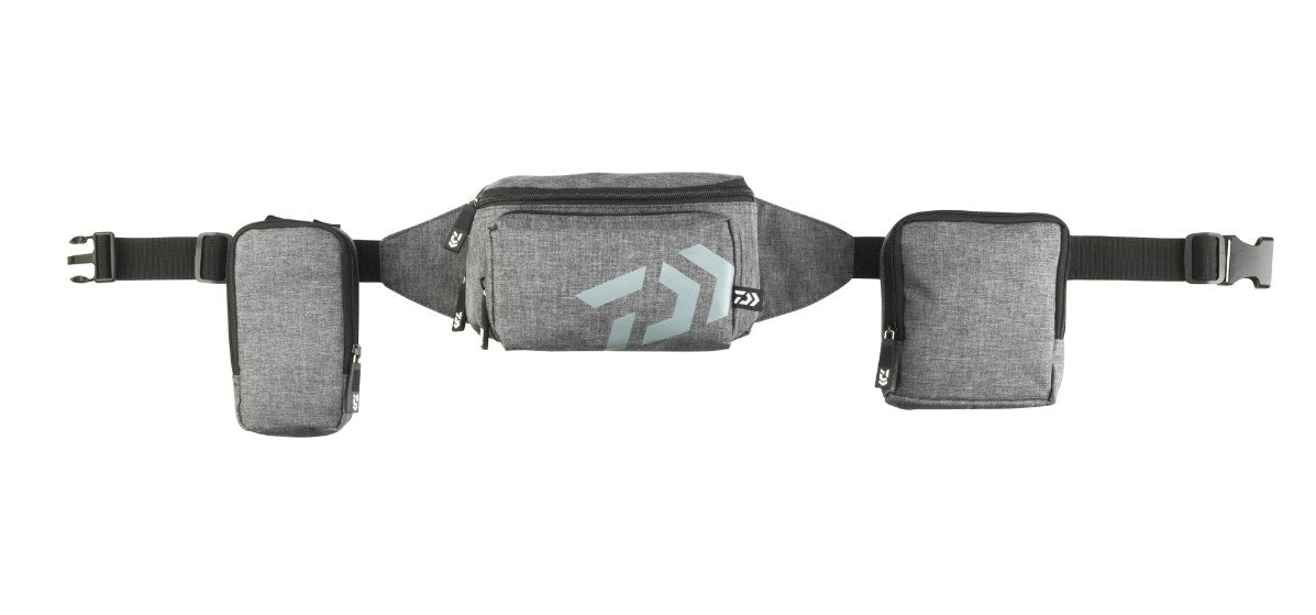 Чанта DAIWA D-VEC HIP BAG в сиво, с които можете да носите много вещи удобно и безопасно.