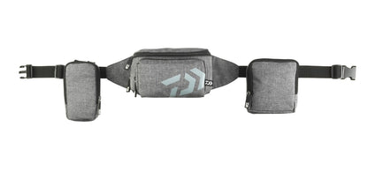 Чанта DAIWA D-VEC HIP BAG в сиво, с които можете да носите много вещи удобно и безопасно.