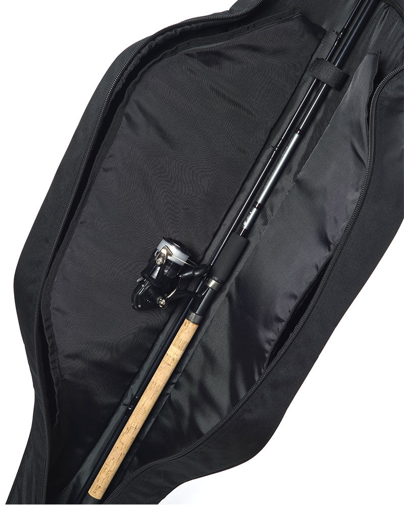 Двоен твърд калъф DAIWA MATCHMAN 2 ROD HOLDALL - 1.80m с въдици и макари, съхранени във вътрешността.