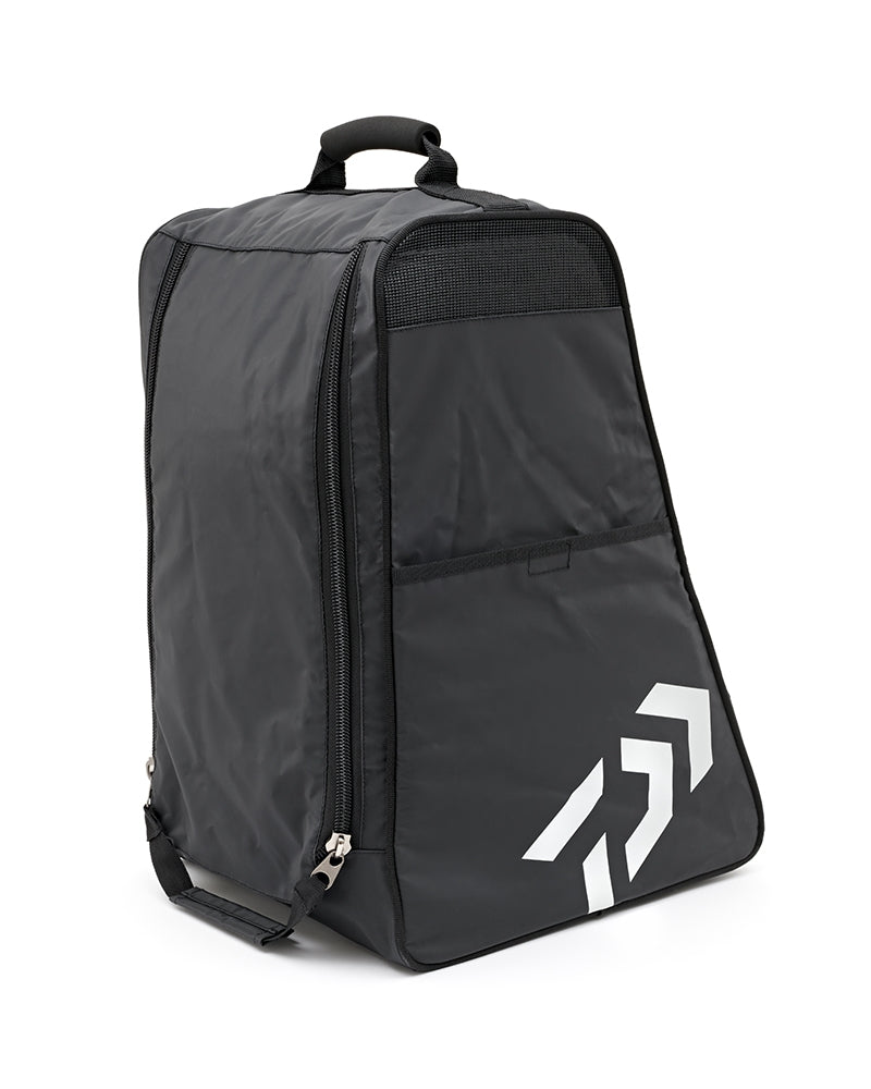Чанта за ботуши DAIWA DVEC BOOT BAG, вентилирана и с двоен цип, черна, идеална за транспортиране на обувки.