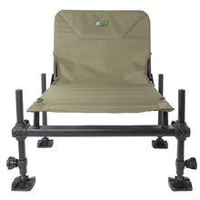Сгъваем стол KORUM S23 - ACCESSORY CHAIR COMPACT с подобренa стабилност и дишаща седалка.