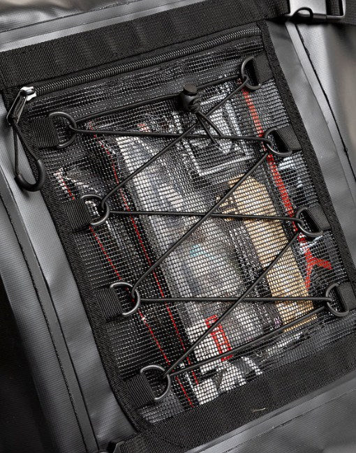 Изображение на мрежест джоб на водоустойчива чанта за спининг риболов JACKALL WATERPROOF BACKPACK L (30L - 35L) - Черна.