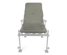 Покривало за стол KORUM UNIVERSAL WATERPROOF CHAIR COVER на рибарски стол с бяла структура