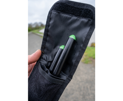 Колчета за дистанция Korum DISTANCE MARKA STICKS в транспортен калъф с черен и зелен дизайн.