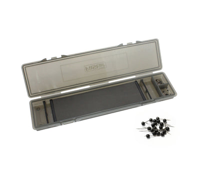 Кутия за монтажи FILSTAR ECO CARP RIG BOX с EVA вложка и 20 пина за прегледно съхранение на монтажи.