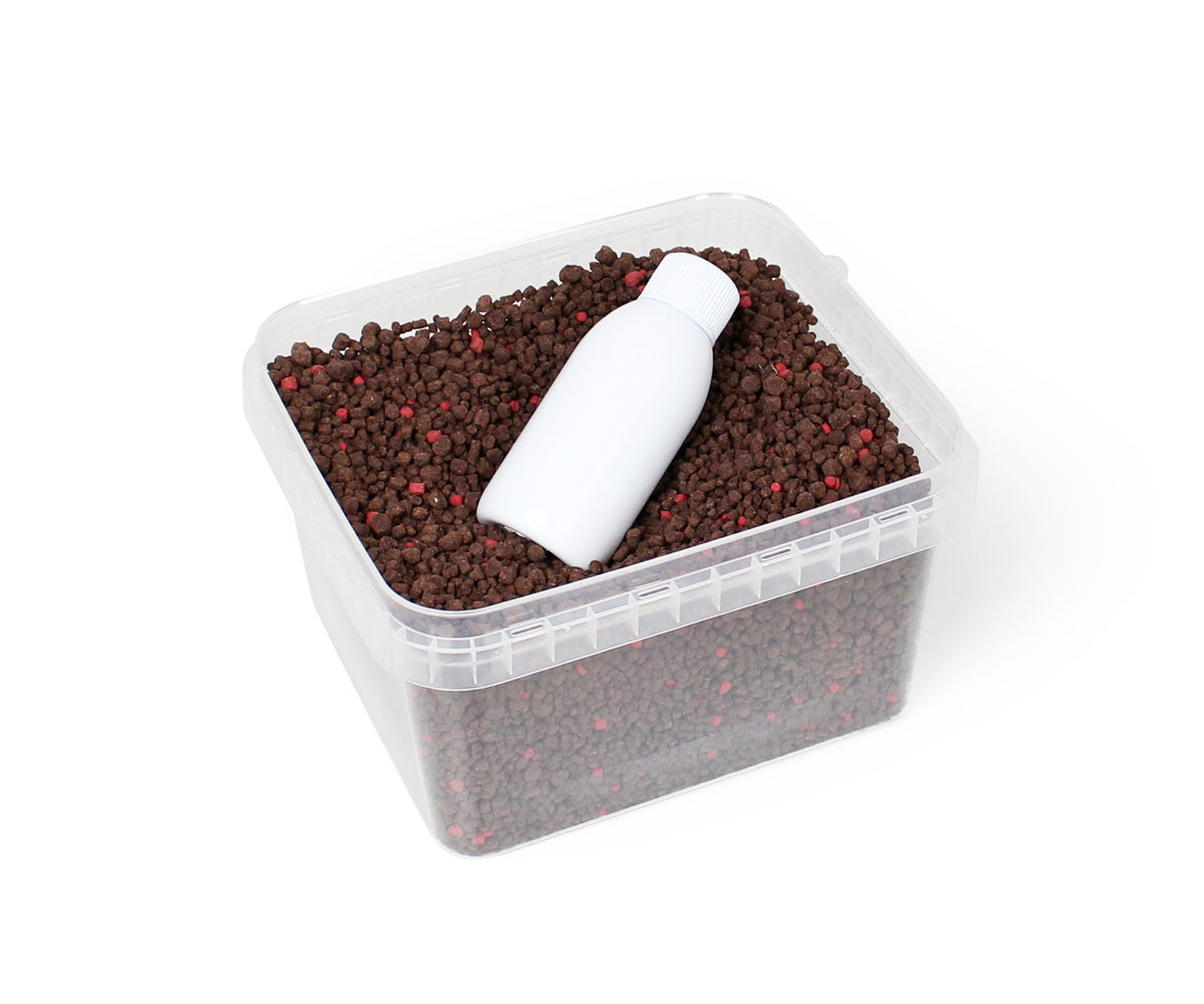 Микро пелети микс + Течен ароматизатор FILSTAR Premium Carp Method Feeder - 800g в контейнер с ароматизатор.