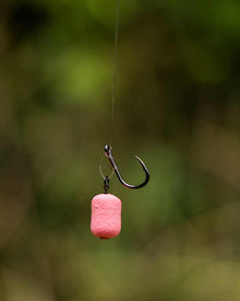 Готов монтаж FOX Carp Ready Rigs Fluoro D-Rig CCR204 на крючке с розовой наживкой