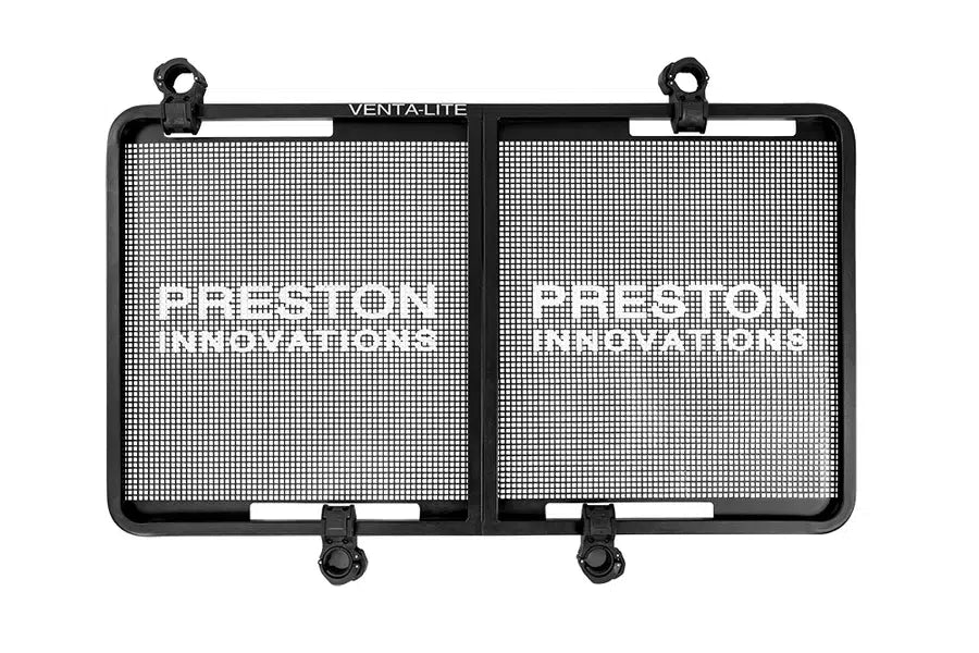 Маса за платформа PRESTON Venta-Lite Side Tray XL с алуминиева мрежа и клипсове за закрепване.