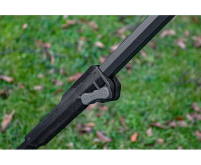 Удължаващи крака за ролер и стойка за топсети PRESTON ROLLER&ROOST LEG EXTENDERS on grass