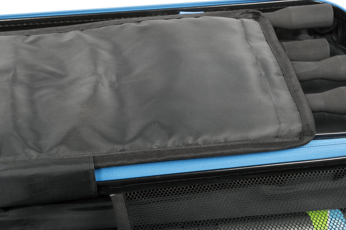 Твърд калъф PRESTON HARDCASE ROD SAFE с EVA разделители за безопасно съхранение на въдици.