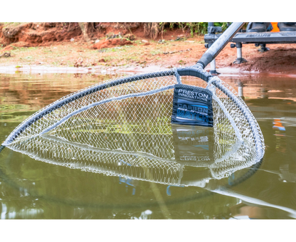 Глава за кеп PRESTON Carbon Euro Match Landing Net - 16/18"