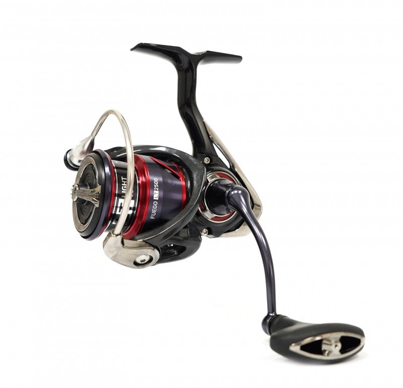 Макара с преден аванс DAIWA 20 FUEGO LT