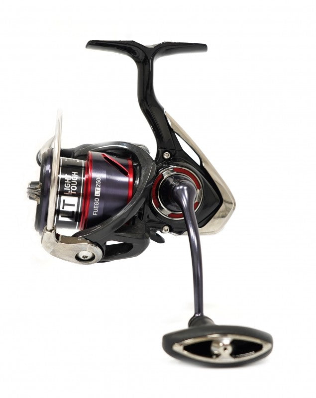 Макара с преден аванс DAIWA 20 FUEGO LT