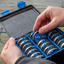 Кутия с 21 шпули за монтажи и поводи - PRESTON rEVAlution Storage Box