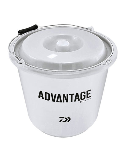 Кофа за захранка DAIWA ADVANTAGE BAITS 12L / 18L - Бяла