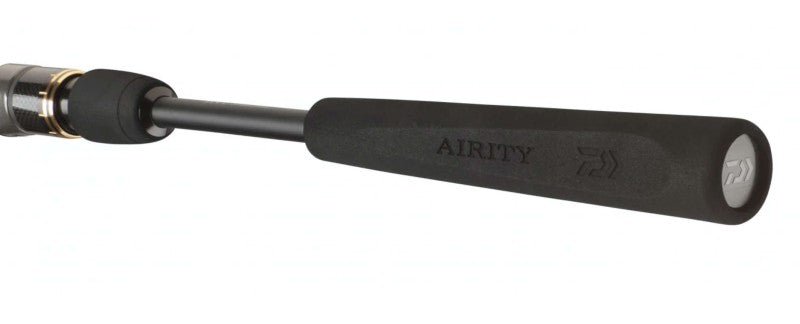 Спининг въдица DAIWA AIRITY SPIN - 2.40m/2.70m дръжка с комфортна гума и висока издържливост.