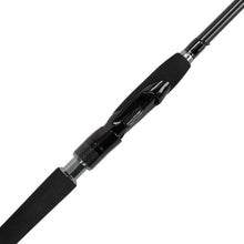 Спининг въдица DAIWA PRO STAFF POWER ZANDER 2.50m/18-64gr с черен дизайн и удобен захват.