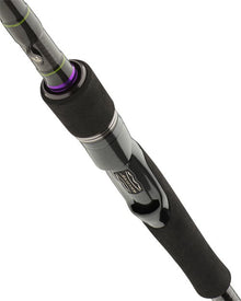 Спининг въдица DAIWA '20 PROREX XR SPIN - 2.40m/7-21g, детайл на дръжката и примките.