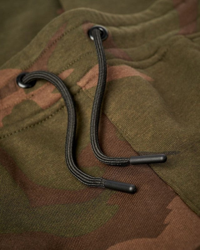 Спортни панталони - DAIWA CARP CAMO JOGGERS детайл на връзка и плат