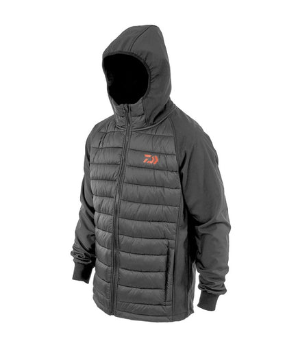 Яке - DAIWA D-VEC RIBBED SOFT SHELL JACKET с качулка и закопчаване с цип, идеално за защита от времето.