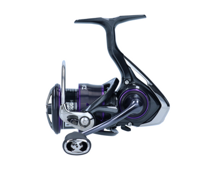 Макара с преден аванс - DAIWA '22 PROREX V LT с алуминиево тяло и ултра-лека конструкция.