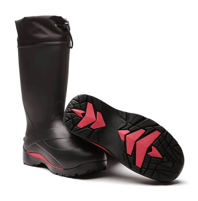 Дебело подплатени ЗИМНИ ботуши - DAIWA D-VEC WINTER BOOTS X'TREME с удобна гумена подметка и подплата.